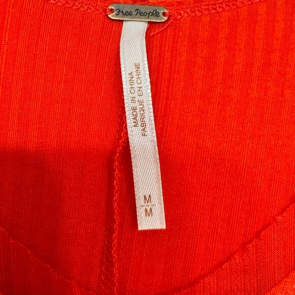 Free People Layered Red Asymmetrical Hem Tee M Boho Festival Top Flowy Tunic - Picture 4 of 6